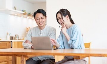 オンライン vs 対面｜今選ばれている保険相談の形式